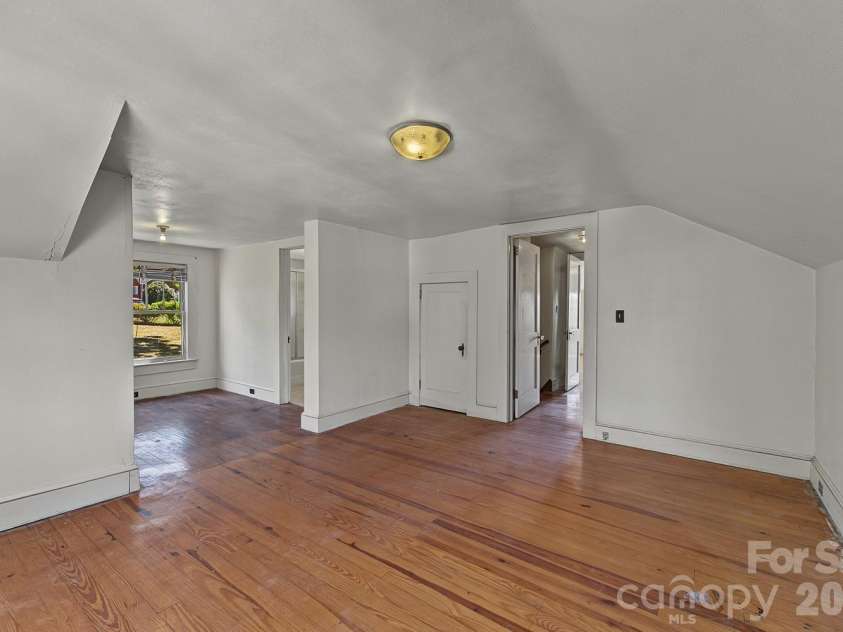314 Trammell Avenue, Canton, NC 28716.  MLS# CAR4423892, YatesRealty ID 52265. Upstairs bonus space