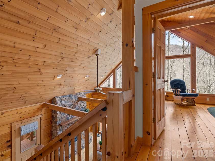 133 Smokemont Drive, Arden, NC 28704.  MLS# CAR4426881, YatesRealty ID 52266. Overlooking the great room