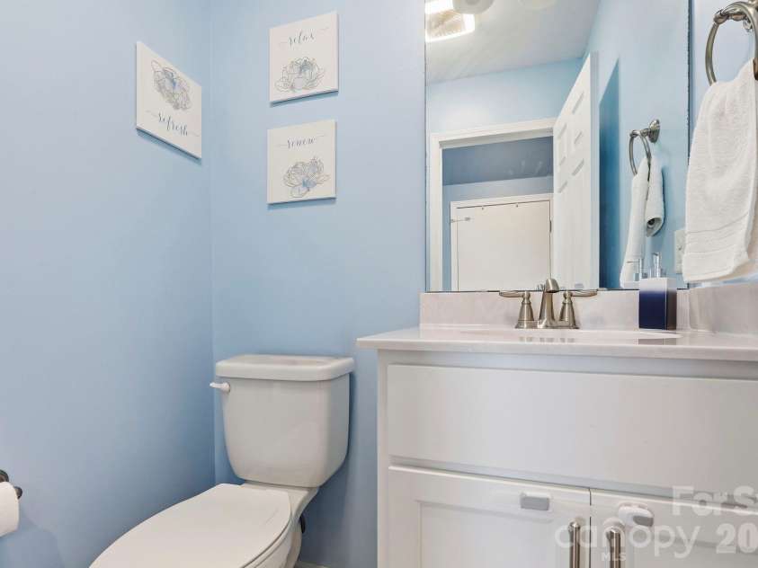 11 Yarrow Meadow Road, Weaverville, NC 28787.  MLS# CAR4427003, YatesRealty ID 52269. 