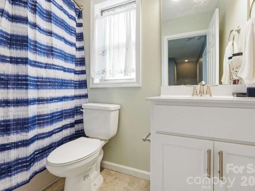 11 Yarrow Meadow Road, Weaverville, NC 28787.  MLS# CAR4427003, YatesRealty ID 52269. 