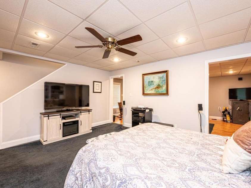 2594 Knoll Ridge Court, Hickory, NC 28602.  MLS# CAR4177398, YatesRealty ID 5227. 