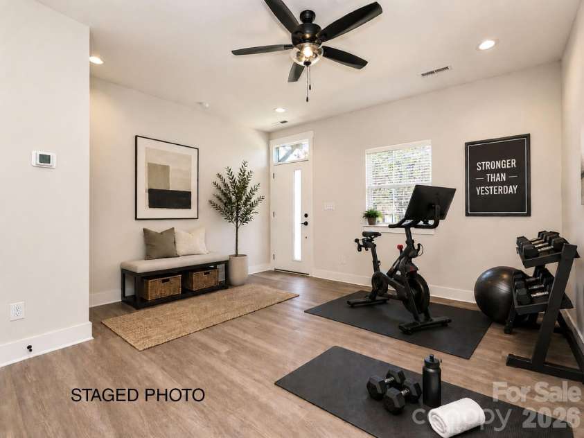 912 Callahan Street, Charlotte, NC 28206.  MLS# CAR4208861, YatesRealty ID 5227. 1st Floor Flex Room *Virtually Staged*