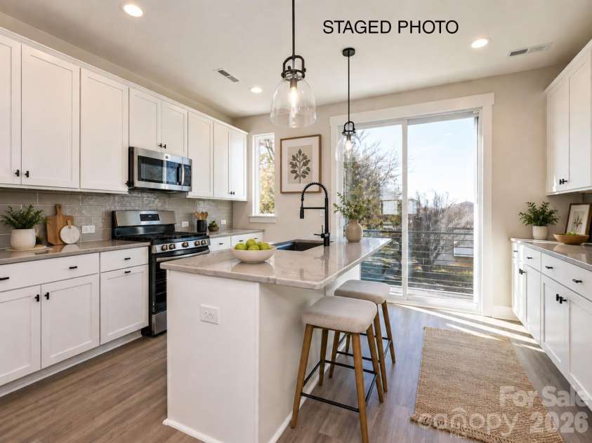 912 Callahan Street, Charlotte, NC 28206.  MLS# CAR4208861, YatesRealty ID 5227. Kitchen *Virtually Staged*