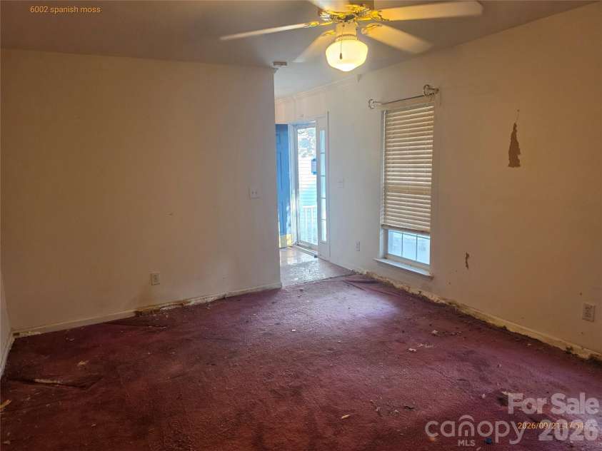 6002 Spanish Moss Lane, Charlotte, NC 28262.  MLS# CAR4426623, YatesRealty ID 52271. 