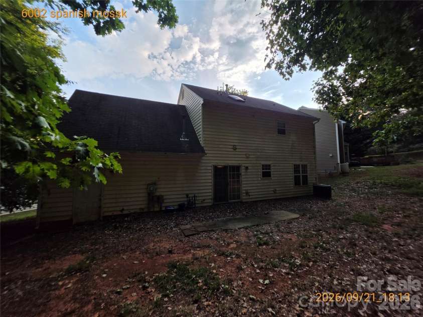 6002 Spanish Moss Lane, Charlotte, NC 28262.  MLS# CAR4426623, YatesRealty ID 52271. 
