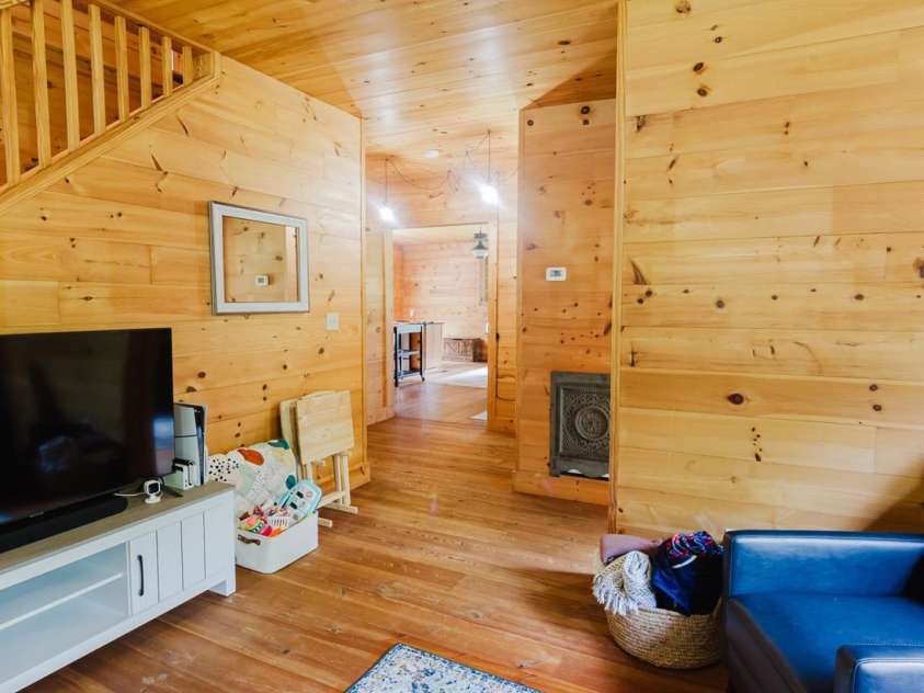 490 Bringle Ferry Road, Denton, NC 27239.  MLS# CAR4427054, YatesRealty ID 52272. 