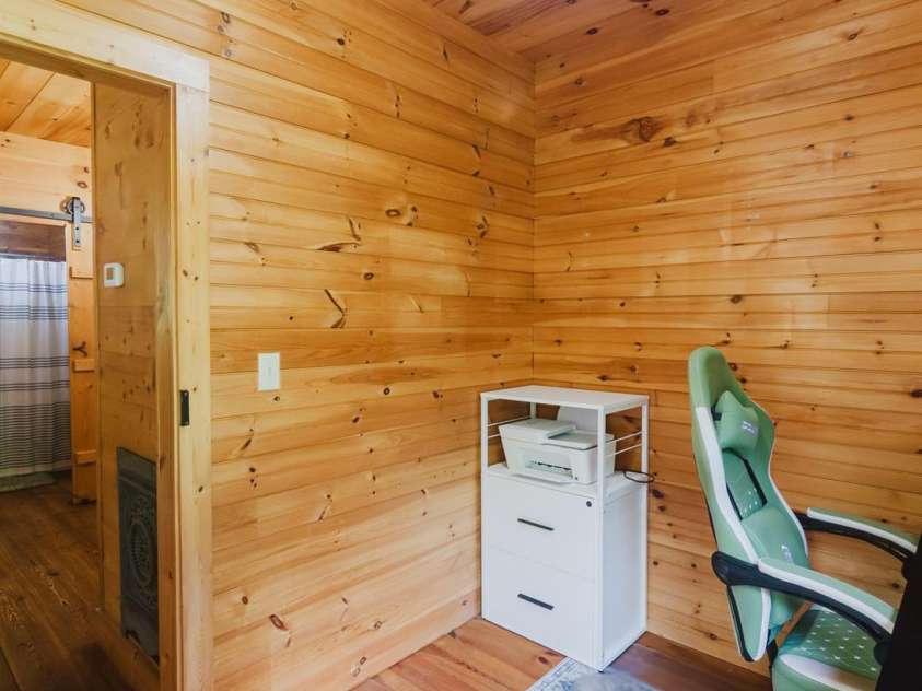 490 Bringle Ferry Road, Denton, NC 27239.  MLS# CAR4427054, YatesRealty ID 52272. 