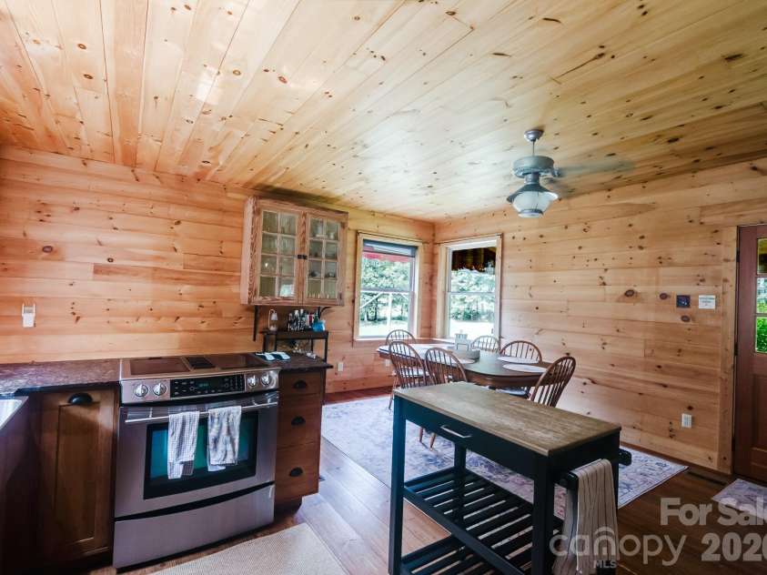 490 Bringle Ferry Road, Denton, NC 27239.  MLS# CAR4427054, YatesRealty ID 52272. 