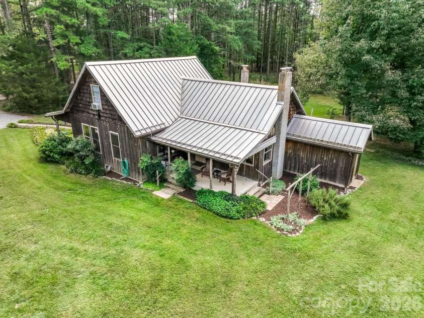 490 Bringle Ferry Road, Denton, NC 27239.  MLS# CAR4427054, YatesRealty ID 52272. 