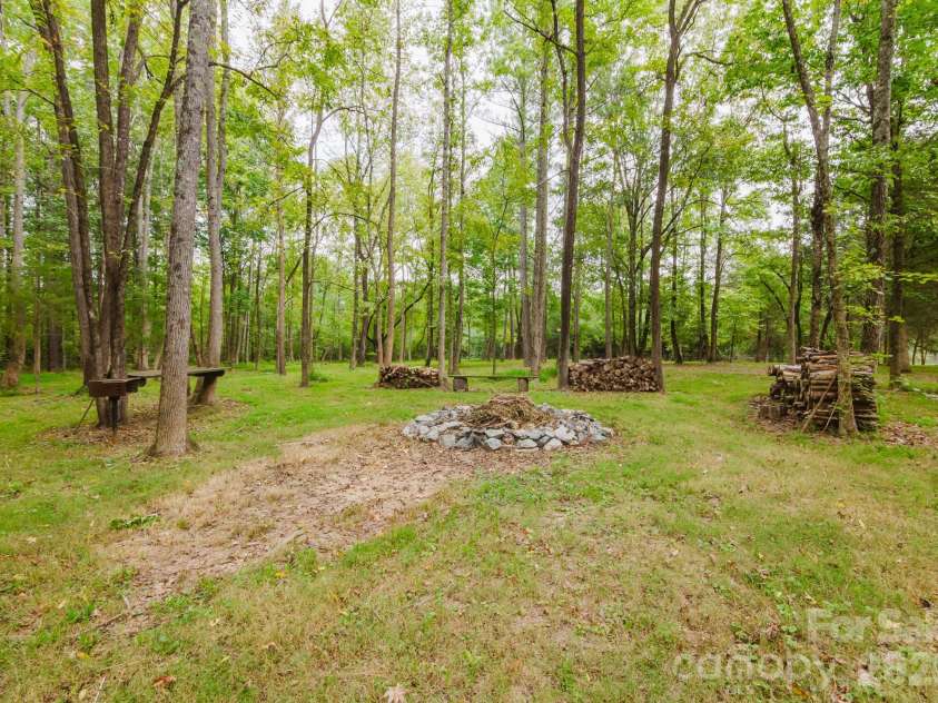 490 Bringle Ferry Road, Denton, NC 27239.  MLS# CAR4427054, YatesRealty ID 52272. 