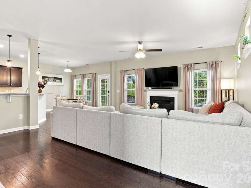 1727 Trentwood Drive, Fort Mill, SC 29715.  MLS# CAR4420632, YatesRealty ID 52273. 