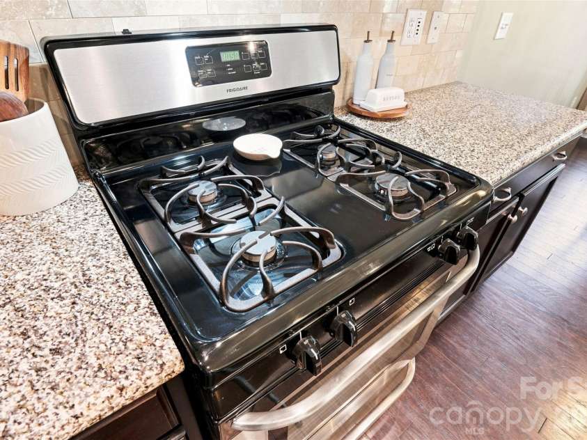 1727 Trentwood Drive, Fort Mill, SC 29715.  MLS# CAR4420632, YatesRealty ID 52273. 