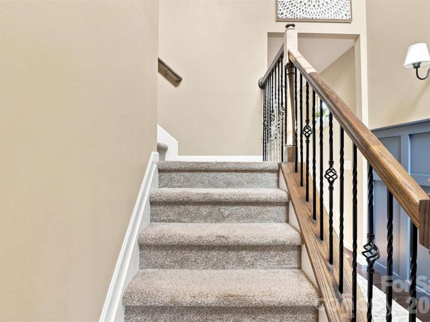 1727 Trentwood Drive, Fort Mill, SC 29715.  MLS# CAR4420632, YatesRealty ID 52273. 