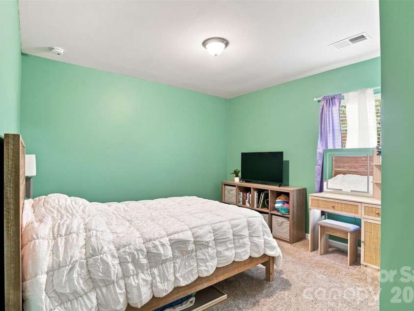 1727 Trentwood Drive, Fort Mill, SC 29715.  MLS# CAR4420632, YatesRealty ID 52273. 