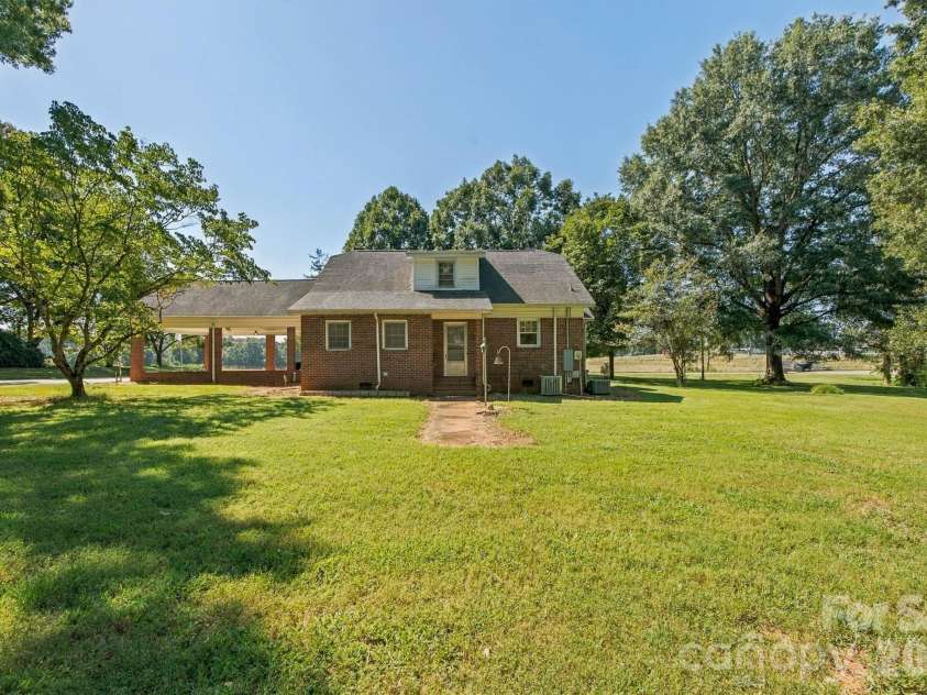 3336 Startown Road, Newton, NC 28658.  MLS# CAR4426940, YatesRealty ID 52276. Focused Back View
