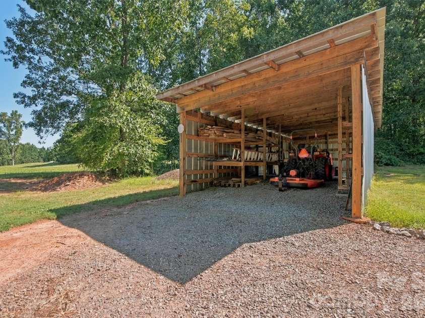 3336 Startown Road, Newton, NC 28658.  MLS# CAR4426940, YatesRealty ID 52276. Focused Pole Shed