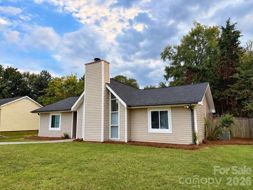 2617 Dion Avenue, Charlotte, NC 28212.  MLS# CAR4426750, YatesRealty ID 52277. 