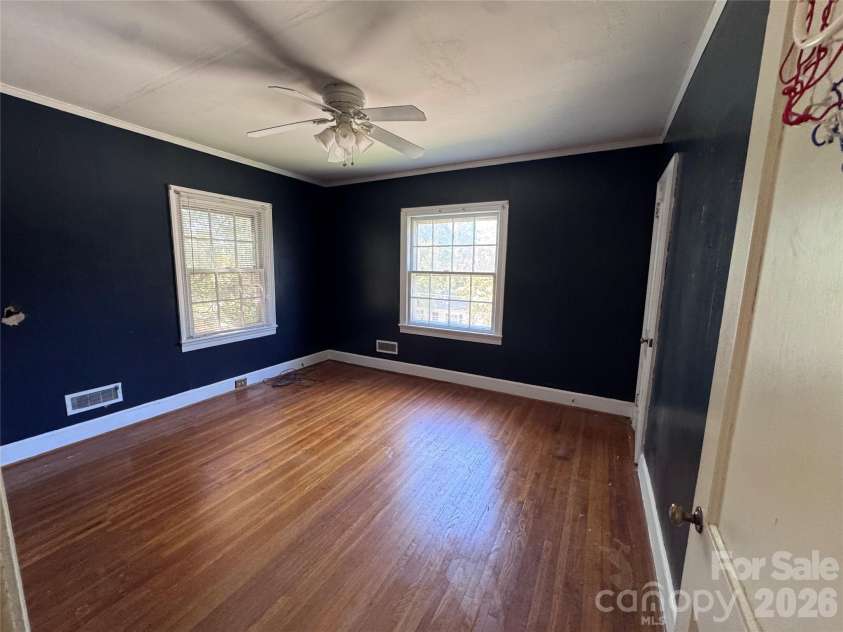 614 Neil Street, Gastonia, NC 28052.  MLS# CAR4424636, YatesRealty ID 52279. Another large Bedroom 2