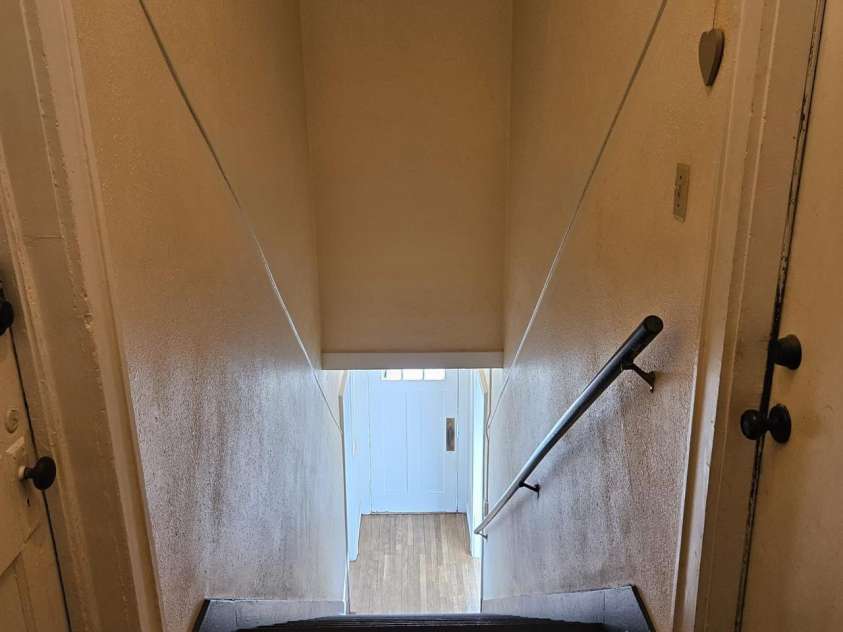 40 Coleman Avenue, Asheville, NC 28801.  MLS# CAR4209787, YatesRealty ID 5228. 1st floor Stairway