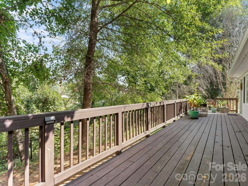 20 Sharpes Cove Road, Leicester, NC 28748.  MLS# CAR4426724, YatesRealty ID 52281. 