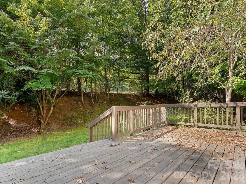 20 Sharpes Cove Road, Leicester, NC 28748.  MLS# CAR4426724, YatesRealty ID 52281. 