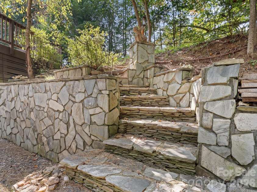 20 Sharpes Cove Road, Leicester, NC 28748.  MLS# CAR4426724, YatesRealty ID 52281. 