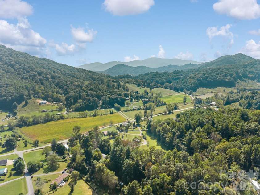 20 Sharpes Cove Road, Leicester, NC 28748.  MLS# CAR4426724, YatesRealty ID 52281. 