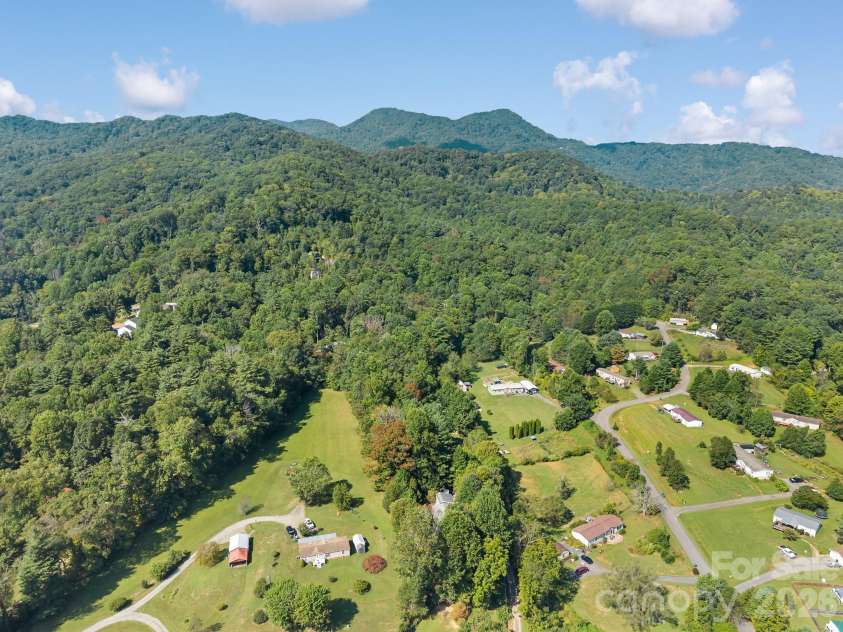 20 Sharpes Cove Road, Leicester, NC 28748.  MLS# CAR4426724, YatesRealty ID 52281. 