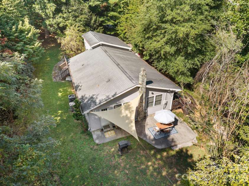 20 Sharpes Cove Road, Leicester, NC 28748.  MLS# CAR4426724, YatesRealty ID 52281. 
