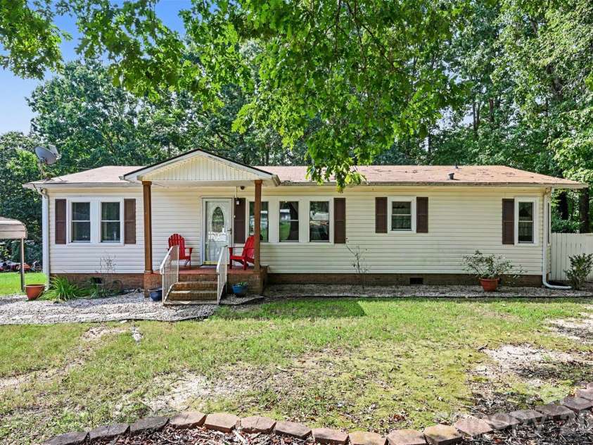 115 Red Fox Court, Mount Holly, NC 28120.  MLS# CAR4426353, YatesRealty ID 52282. 