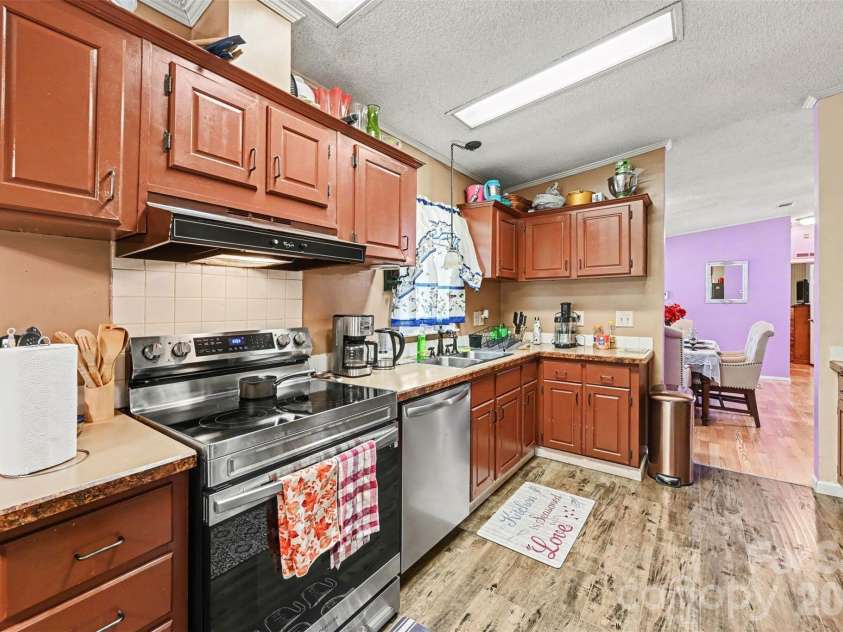 115 Red Fox Court, Mount Holly, NC 28120.  MLS# CAR4426353, YatesRealty ID 52282. 