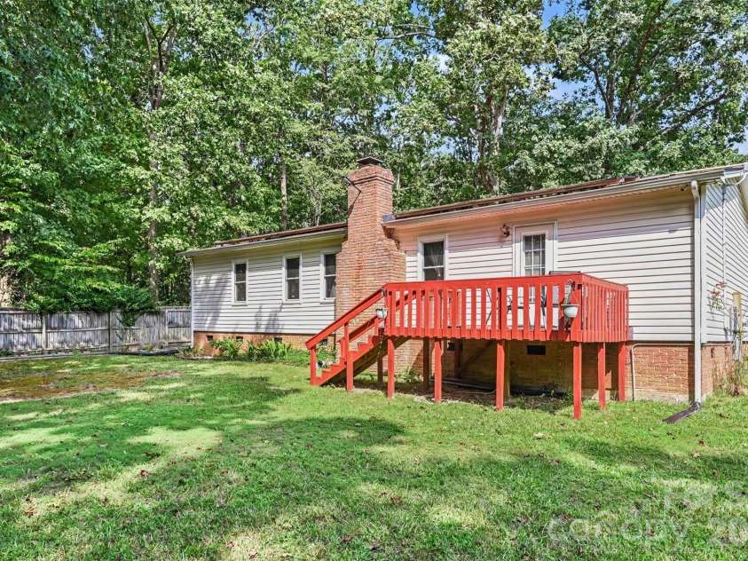 115 Red Fox Court, Mount Holly, NC 28120.  MLS# CAR4426353, YatesRealty ID 52282. 