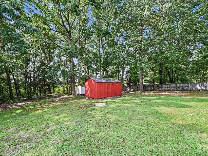 115 Red Fox Court, Mount Holly, NC 28120.  MLS# CAR4426353, YatesRealty ID 52282. 