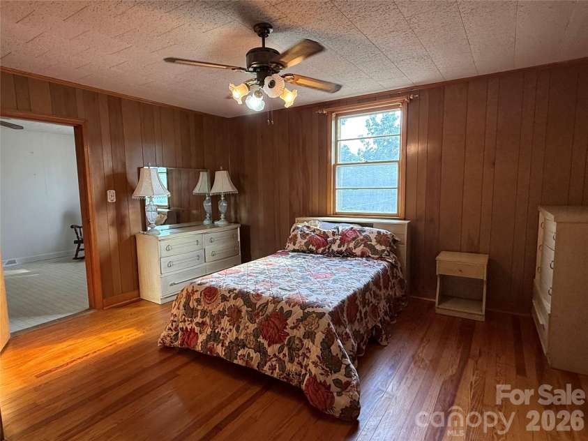 17 Hill Street, Great Falls, SC 29055.  MLS# CAR4427202, YatesRealty ID 52283. 