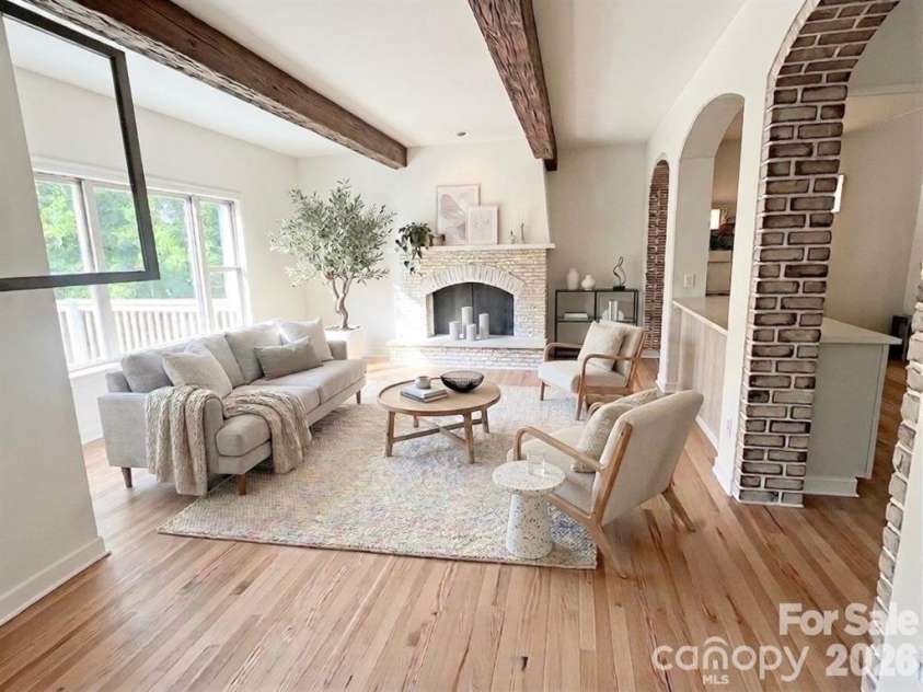 13033 Asbury Chapel Road, Huntersville, NC 28078.  MLS# CAR4426602, YatesRealty ID 52284. 