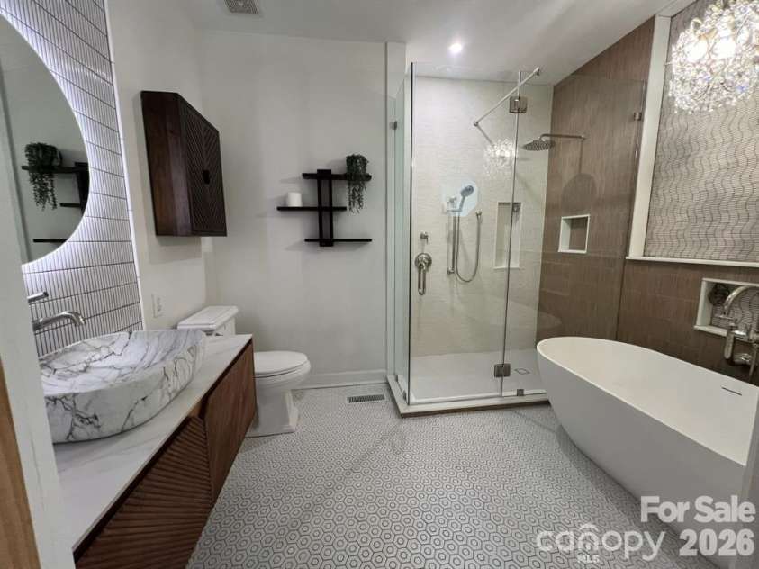13033 Asbury Chapel Road, Huntersville, NC 28078.  MLS# CAR4426602, YatesRealty ID 52284. 