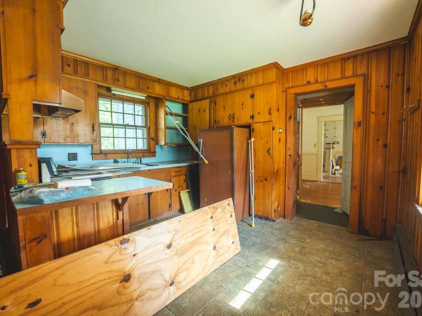 12 1st Avenue Drive, Taylorsville, NC 28681.  MLS# CAR4426348, YatesRealty ID 52286. 