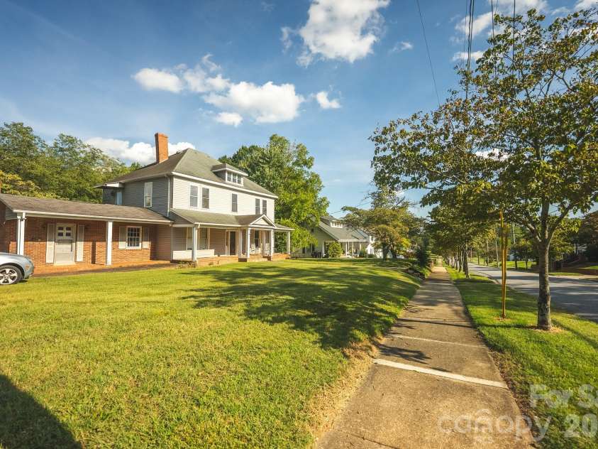 12 1st Avenue Drive, Taylorsville, NC 28681.  MLS# CAR4426348, YatesRealty ID 52286. 