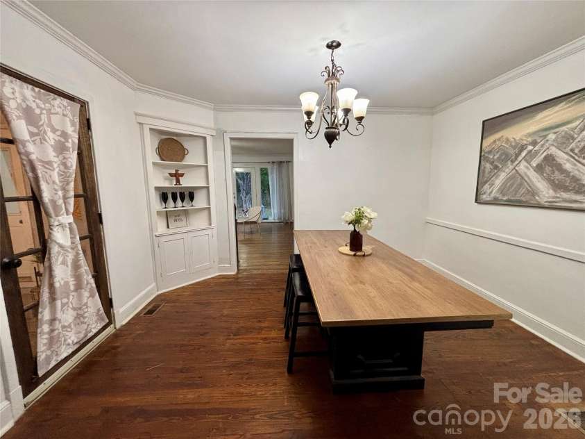 707 Barr Street, Lancaster, SC 29720.  MLS# CAR4426979, YatesRealty ID 52287. Dining Room