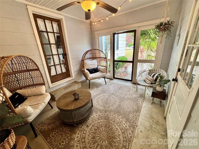 707 Barr Street, Lancaster, SC 29720.  MLS# CAR4426979, YatesRealty ID 52287. Screened in breezeway