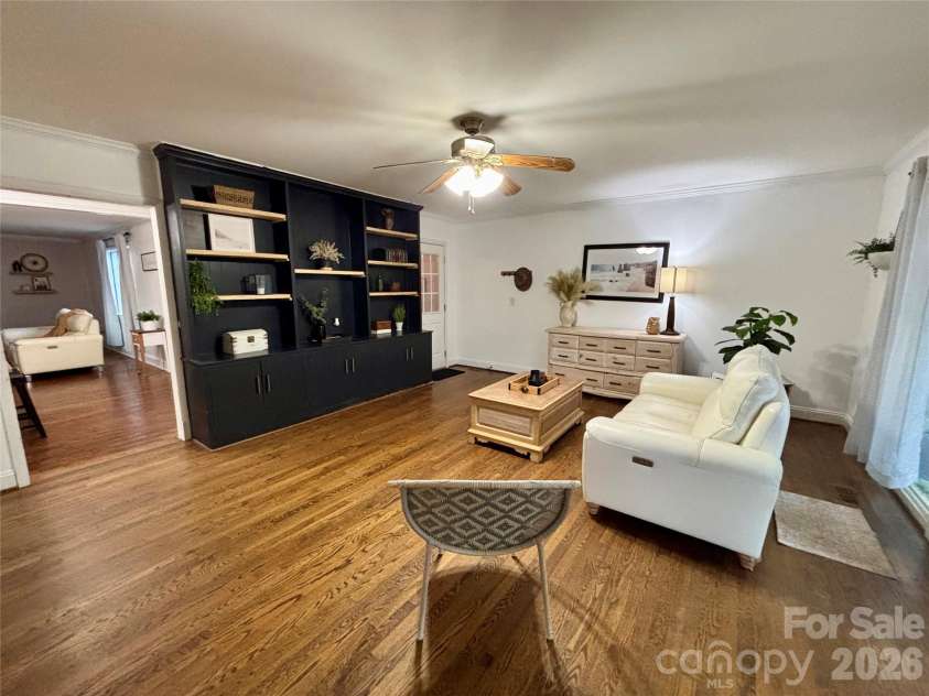 707 Barr Street, Lancaster, SC 29720.  MLS# CAR4426979, YatesRealty ID 52287. Sitting room