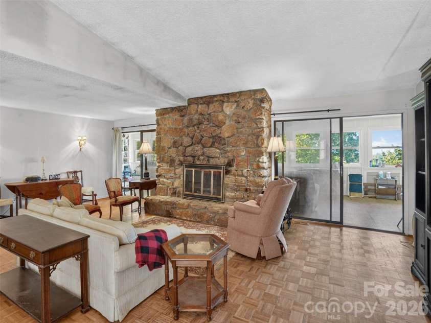 484 Briar Patch Lane, Saluda, NC 28773.  MLS# CAR4426728, YatesRealty ID 52289. 