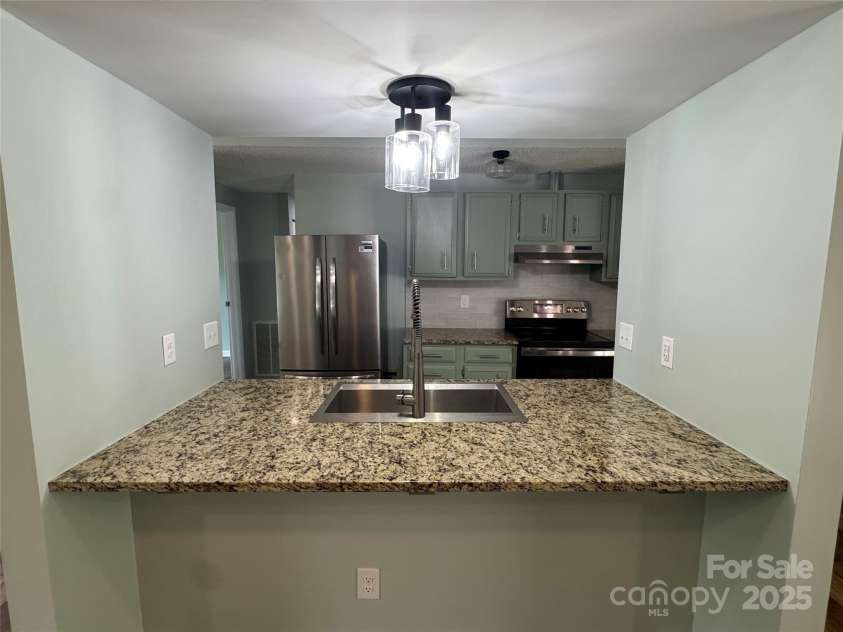 7939 Holly Hill Road, Charlotte, NC 28227.  MLS# CAR4283861, YatesRealty ID 5229. 