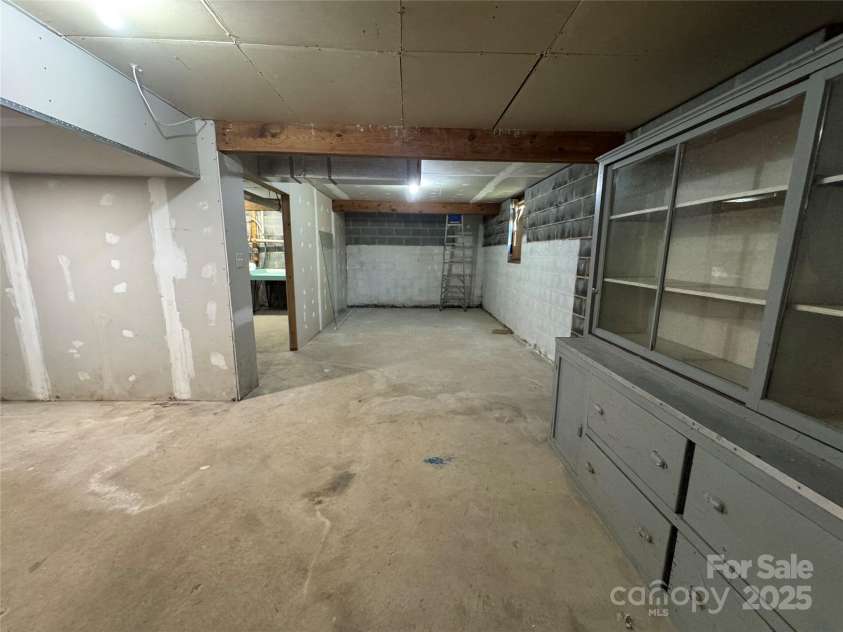 7939 Holly Hill Road, Charlotte, NC 28227.  MLS# CAR4283861, YatesRealty ID 5229. 