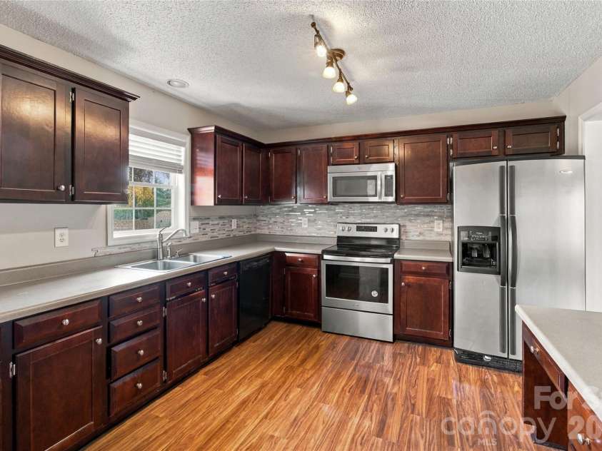 119 Chambwood Lane, Shelby, NC 28152.  MLS# CAR4427158, YatesRealty ID 52290. 