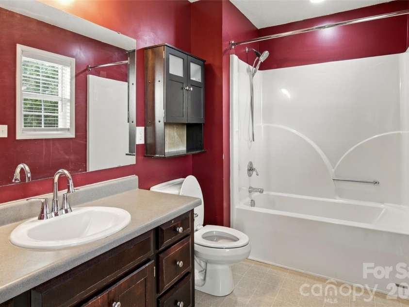 119 Chambwood Lane, Shelby, NC 28152.  MLS# CAR4427158, YatesRealty ID 52290. 
