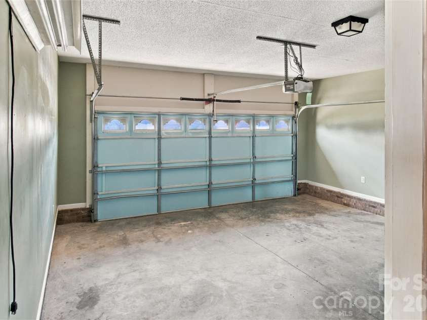 119 Chambwood Lane, Shelby, NC 28152.  MLS# CAR4427158, YatesRealty ID 52290. 