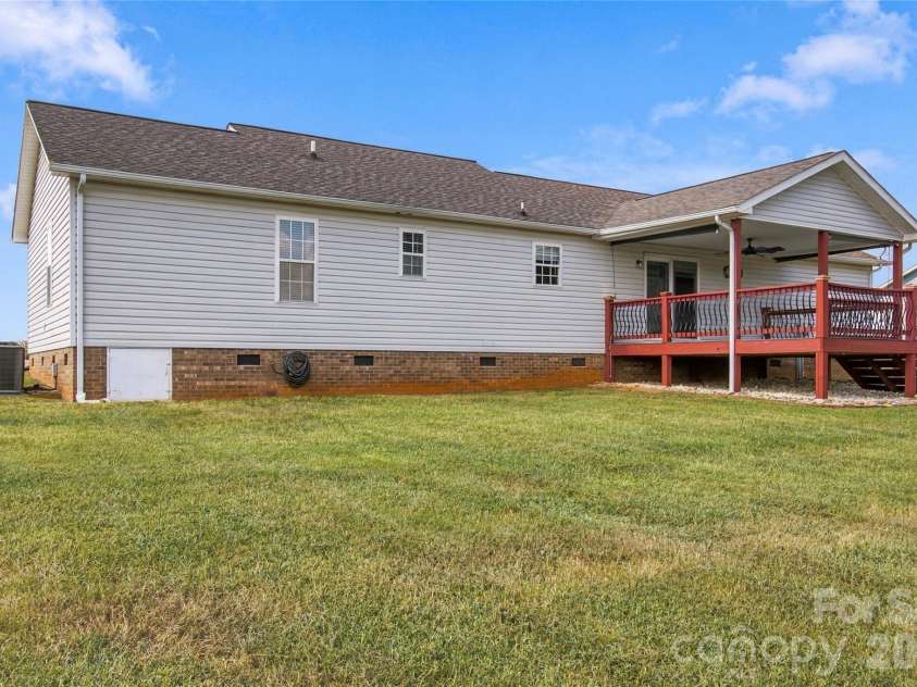 119 Chambwood Lane, Shelby, NC 28152.  MLS# CAR4427158, YatesRealty ID 52290. 