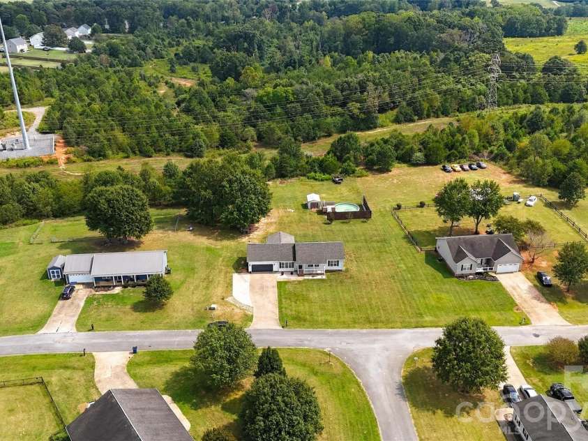 119 Chambwood Lane, Shelby, NC 28152.  MLS# CAR4427158, YatesRealty ID 52290. 