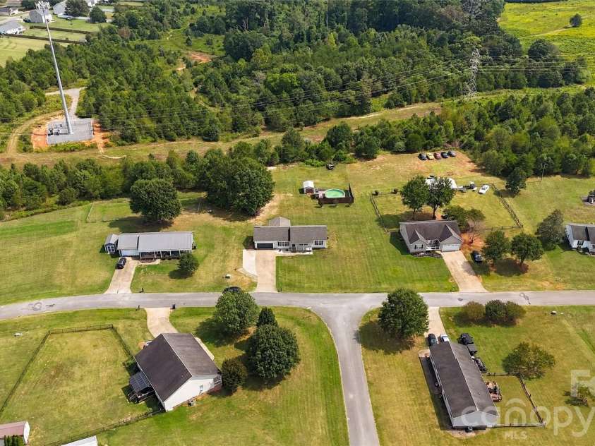 119 Chambwood Lane, Shelby, NC 28152.  MLS# CAR4427158, YatesRealty ID 52290. 